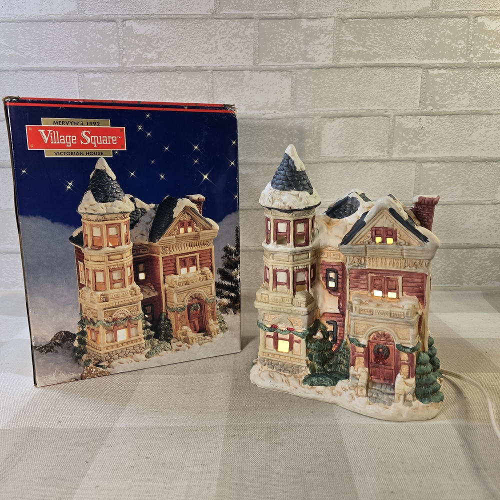 Vintage 1992 Mervyn's Village Square Lighted Victorian House w/ Box & Light